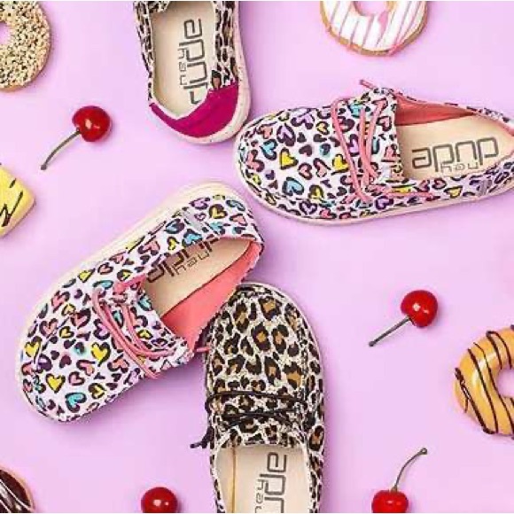 Hey Dude Colorful Hearts Girl’s Wendy Toddler Slip On – White Leopard Size 4 NEW - Picture 14 of 14